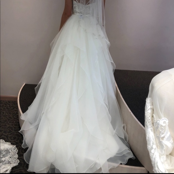 SOLD Wedding Dress - Ballgown - Picture 5 of 5